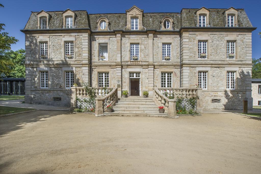 Hotel Domaine De Barres Langogne Esterno foto