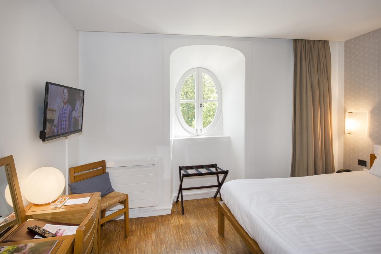 Hotel Domaine De Barres Langogne Esterno foto