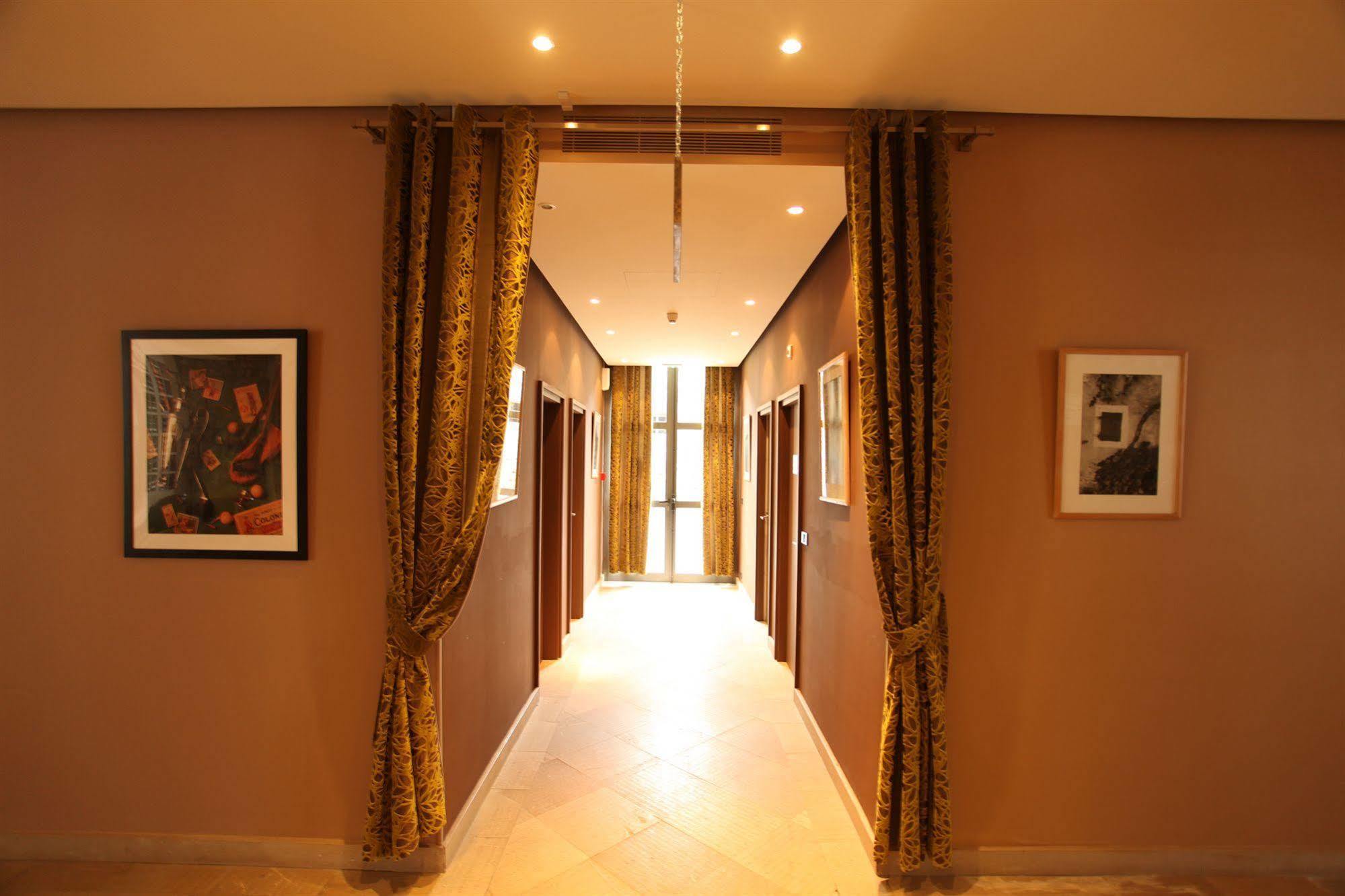 Hotel Domaine De Barres Langogne Esterno foto